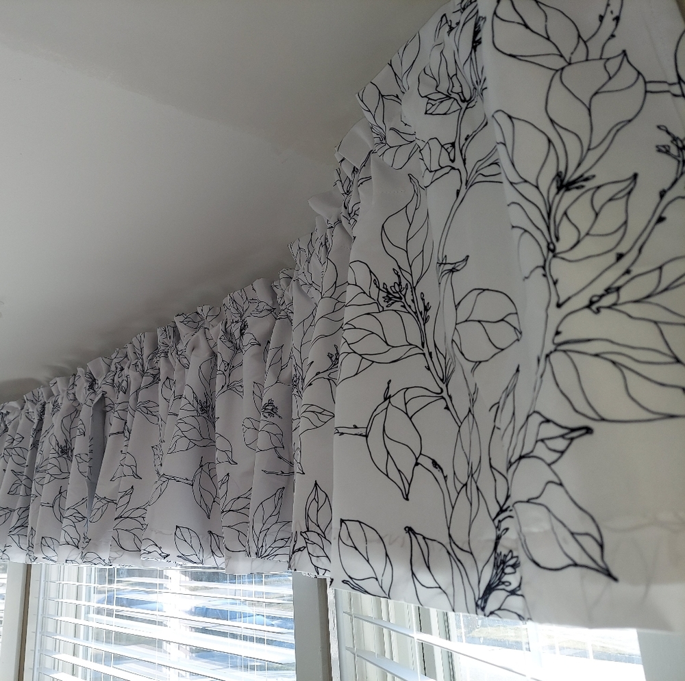 Window Valances - Picture 2 of 3
